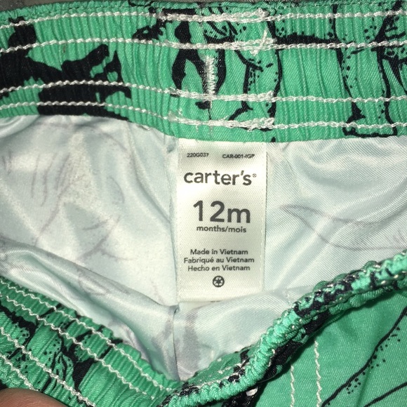 Baby boy rashguard and swim trunk set - Picture 6 of 7